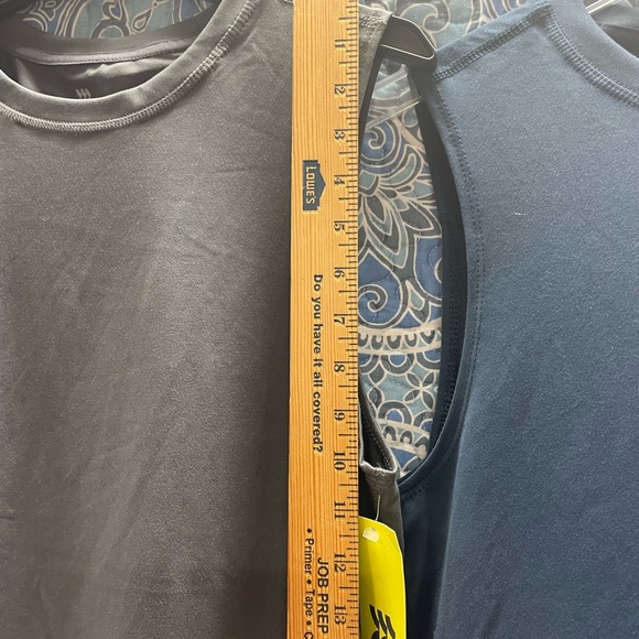 Tank top bundle - Picture 8 of 12